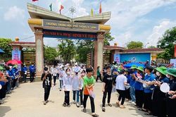 Hà Tĩnh: Ngày thi đầu tiên không có thí sinh, giám thị vi phạm quy chế thi