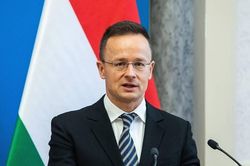 Ngoại trưởng Hungary: 'Cơn cuồng loạn trừng phạt' đẩy EU vào chân tường