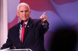 Cựu Phó Tổng thống Mỹ Pence khởi động chiến dịch tranh cử