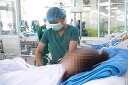 Một phụ nữ 50 tuổi nhập viện sau khi hút mỡ bụng