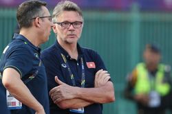 Tuyển Việt Nam: Đâu là thách thức cho HLV Troussier