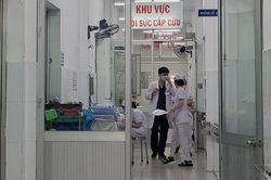 Vụ cả gia đình nhập viện sau bữa ăn: Chồng tử vong, vợ nguy kịch