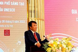 TS Phạm S: Đà Lạt là 'kho báu' khơi nguồn cảm xúc sáng tạo