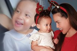 Vắng Leon, Lisa gây thích thú khi hát hò cùng mẹ trên xe: Được nhận xét như 'đúc khuôn' với Hồ Ngọc Hà!