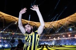 60.000 người dự lễ ra mắt của Benzema tại Saudi Arabia