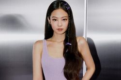 Mạng xã hội tràn ngập váy áo giống Jennie