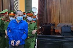 14 cán bộ ngành thuế bị khởi tố, 3 bị cáo nhận hối lộ