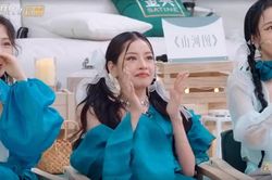 Chị đại Ella Trần Gia Hoa dành lời khen có cánh cho Chi Pu với màn diễn 'Sơn hà đồ'