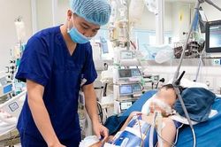 Cách cấp cứu ban đầu đúng cách với trẻ bị đuối nước
