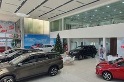 Kinh doanh bết bát, nhiều doanh nghiệp ô tô chủ động hỗ trợ lệ phí trước bạ để 'giải cứu' doanh số