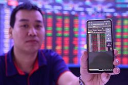 Vietcombank, Hòa Phát bứt phá và phát 'pháo hiệu' của dòng tiền tỷ USD?
