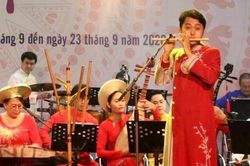 1.000 nghệ sĩ thi độc tấu và hòa tấu nhạc cụ dân tộc toàn quốc