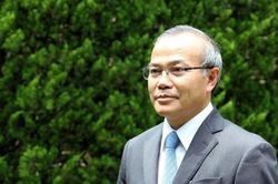 Buộc thôi việc nguyên Đại sứ Vũ Hồng Nam