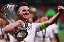 Xác nhận: Declan Rice chia tay West Ham hè này