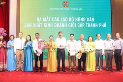Ra mắt Câu lạc bộ nông dân giỏi cấp thành phố