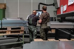 Đức khó tăng trưởng vì không đủ lao động