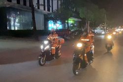 Nghệ An: Nhân viên điện lực kêu gọi người dân tiết kiệm điện trong đêm