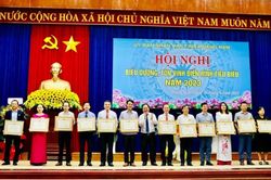 Công ty Cổ phần Thủy điện A Vương được biểu dương, tôn vinh điển hình tiêu biểu năm 2023