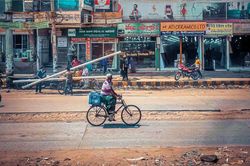Nhiều nước châu Á thiếu điện nghiêm trọng, Trung Quốc chịu cảnh lũ lụt vì biến đổi khí hậu