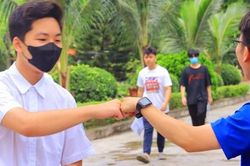 Thí sinh Hà Nội chuẩn bị bước vào thi môn Ngoại ngữ