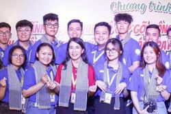 Đội hình thanh niên TPHCM lên đường tình nguyện Hè tại Lào