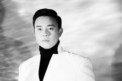 Ca sĩ Đông Hùng trải lòng chuyện trả nợ 28 tỷ đồng thay mẹ