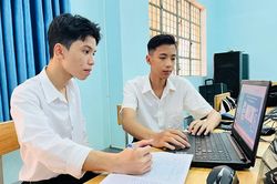 Học trò trường huyện tạo phần mềm hỗ trợ tuyển sinh trực tuyến