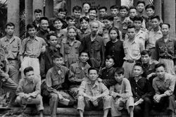Bài cuối: Khen thưởng kịp thời, đúng người, đúng việc