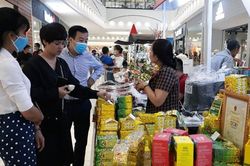 Doanh nghiệp Việt nỗ lực củng cố vị thế 'sân nhà'