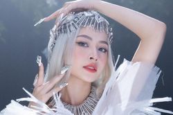 Nghi vấn Chi Pu sẽ tham gia show mới, dấn thân Cbiz
