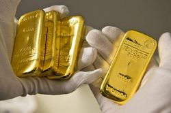 Giá vàng hôm nay 12/6: Vàng lên 2.000 USD/ounce nếu Fed dừng tăng lãi suất