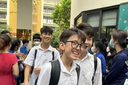 Thi tuyển vào lớp 10 tại Hà Nội: Dự báo điểm chuẩn tăng nhẹ
