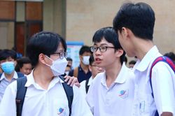 Đề thi vào lớp 10 chuyên Toán của Hà Nội năm 2023