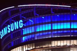 Xây nhà máy chip bắt chước Samsung tại Trung Quốc nhờ đánh cắp bí mật thương mại
