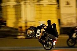 Hà Nội xử lý nhiều trường hợp lạng lách gây mất an toàn giao thông