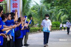 Hà Nội: Thí sinh tiếp tục chinh phục bài thi vào lớp 10 chuyên