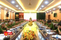 Huy động tối đa lực lượng, quyết tâm hoàn thành các chỉ tiêu về CCCD và định danh điện tử