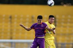 Đấu Hong Kong, Văn Tùng được HLV Troussier chọn thay Tiến Linh