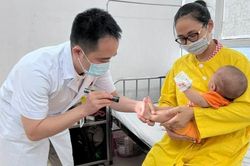 Tăng cường phòng bệnh tay - chân - miệng cho trẻ
