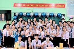 Lớp học xuất sắc ở vùng núi lửa Krông Nô