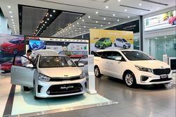 Sức mua yếu, thị trường ôtô Việt Nam tiếp tục lao dốc trong tháng Năm