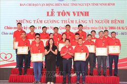 Ninh Bình tôn vinh những tấm gương thầm lặng vì người bệnh