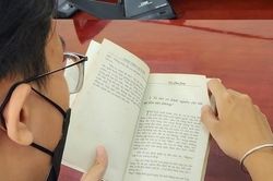 'Lấy độc trị độc'