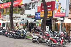 Sở GTVT TP.HCM đề xuất phí thuê lòng đường, vỉa hè 50-350 nghìn đồng/tháng