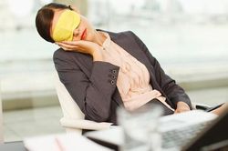 Thói quen xấu rất có hại cho sức khỏe mà số đông dân văn phòng đều mắc phải