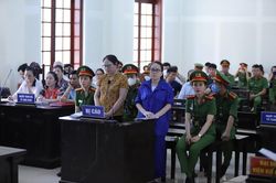 Tòa phúc thẩm tuyên phạt cô giáo Lê Thị Dung 15 tháng tù