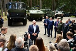 Belarus bắt đầu tiếp nhận vũ khí hạt nhân từ Nga