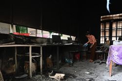 Hiện trường trụ sở xã ở Đắk Lắk bị nhóm đối tượng tấn công, đốt phá