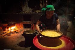 Mèn mén - món ăn độc đáo của người dân tộc Mông ở Hà Giang