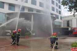 Thực tập phương án chữa cháy và cứu nạn cứu hộ tại khách sạn Hoa Ban Trắng